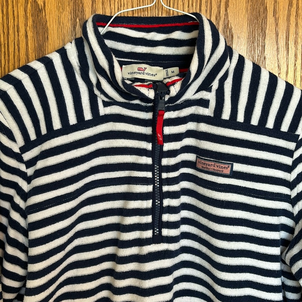 Women’s medium Terry Towel blue/white striped Vineyard Vines Shep Shirt